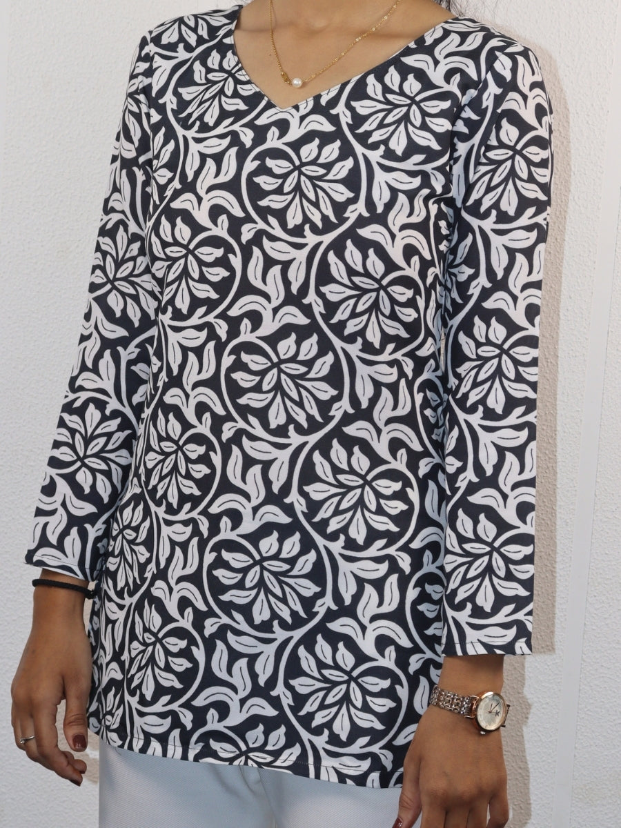 Elevate Your Style with the Aadhya V-Neck Short Kurti - Aanzri fashion