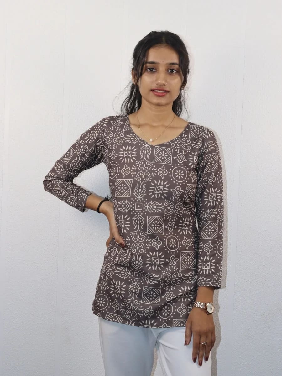 Aaradhya V-Neck Short Kurti