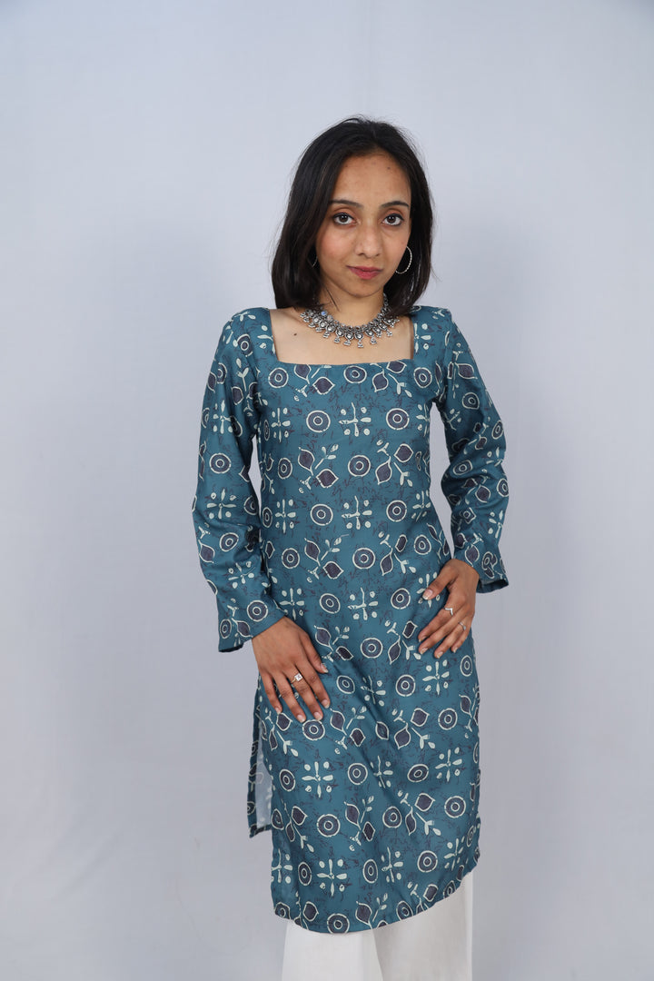 Multicolor Cotton Short Printed Kurti For Women & Girls