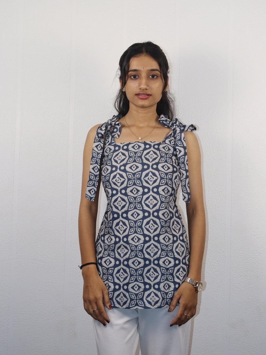Stylish Short Kurti - Elevate Your Everyday Elegance - Aanzri fashion