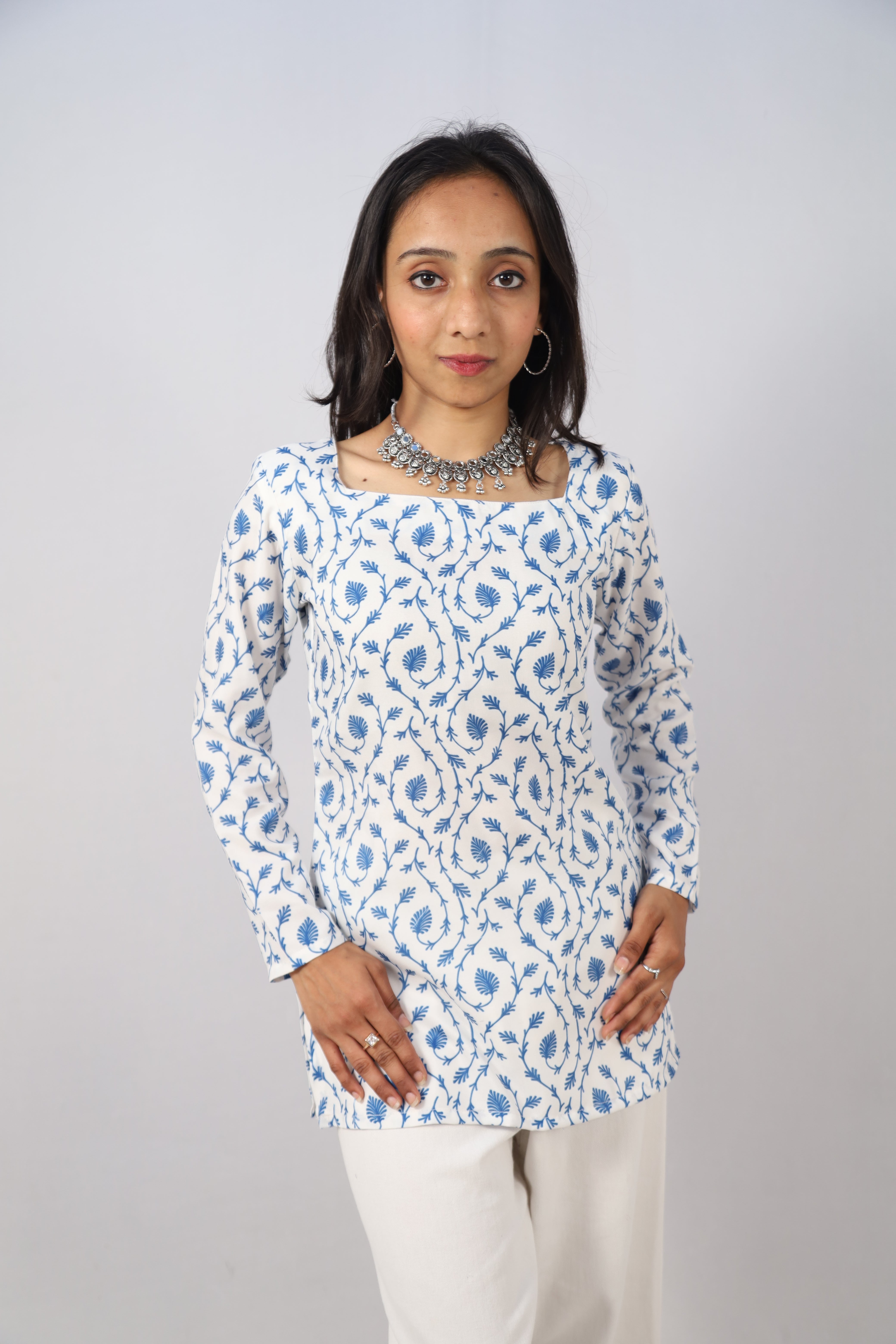 KRISHVAA Multicolor Cotton Short Printed Kurti For Women & Girls