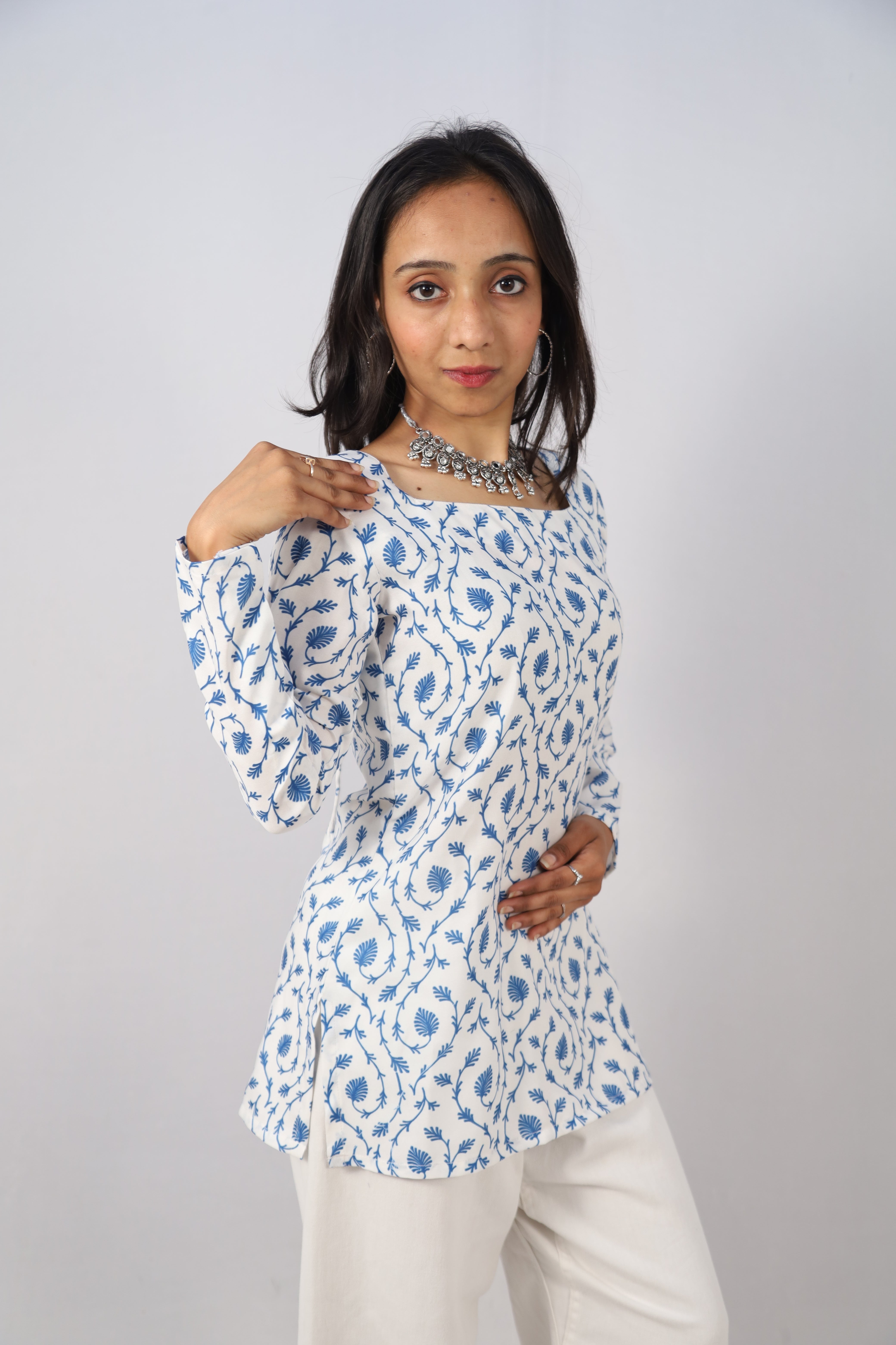 KRISHVAA Multicolor Cotton Short Printed Kurti For Women & Girls