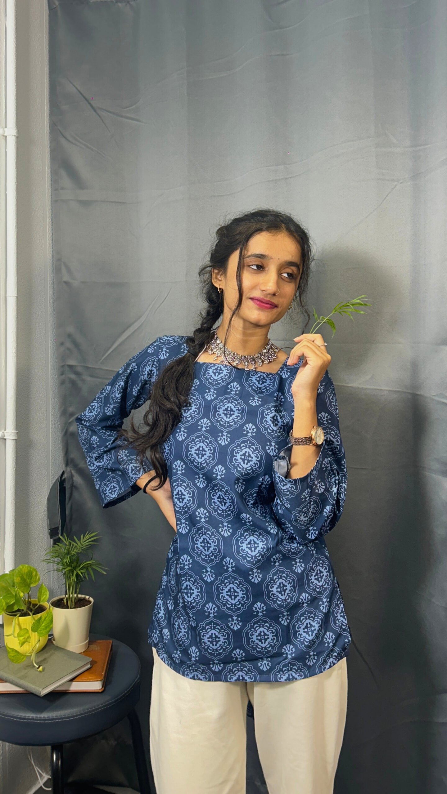 AMAIRAA SQUARE NECK SHORT KURTI