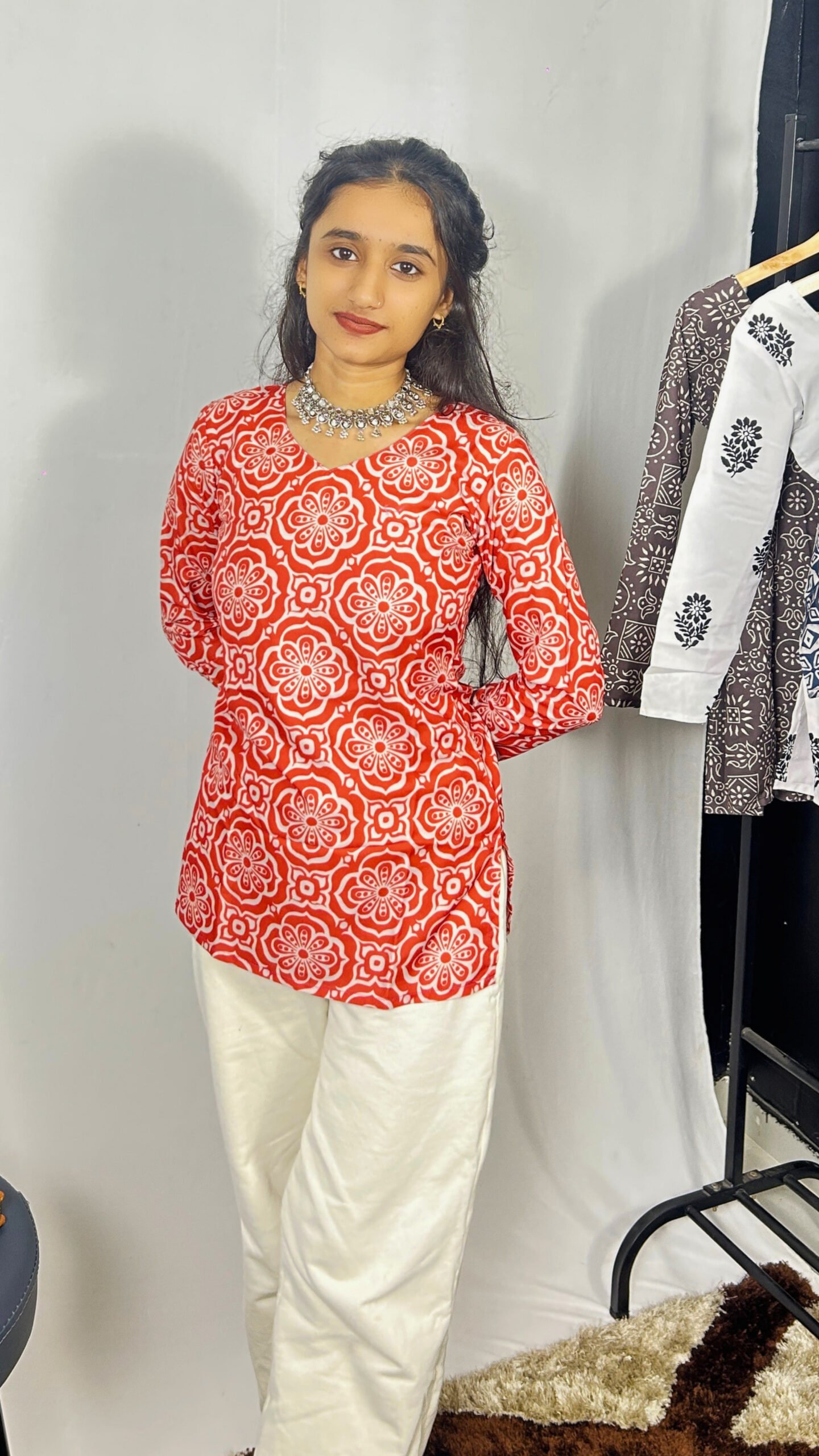 MISHREE V-NECK SHORT KURTI